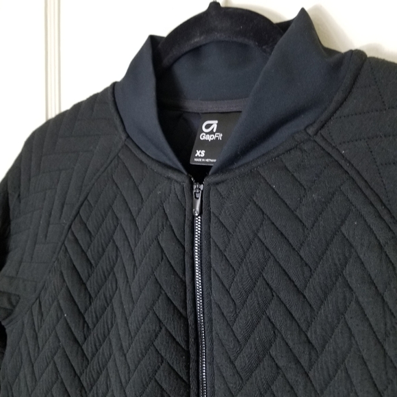 GAP FIT black jacquard quilted long sleeve full zipper jacket - Picture 6 of 12